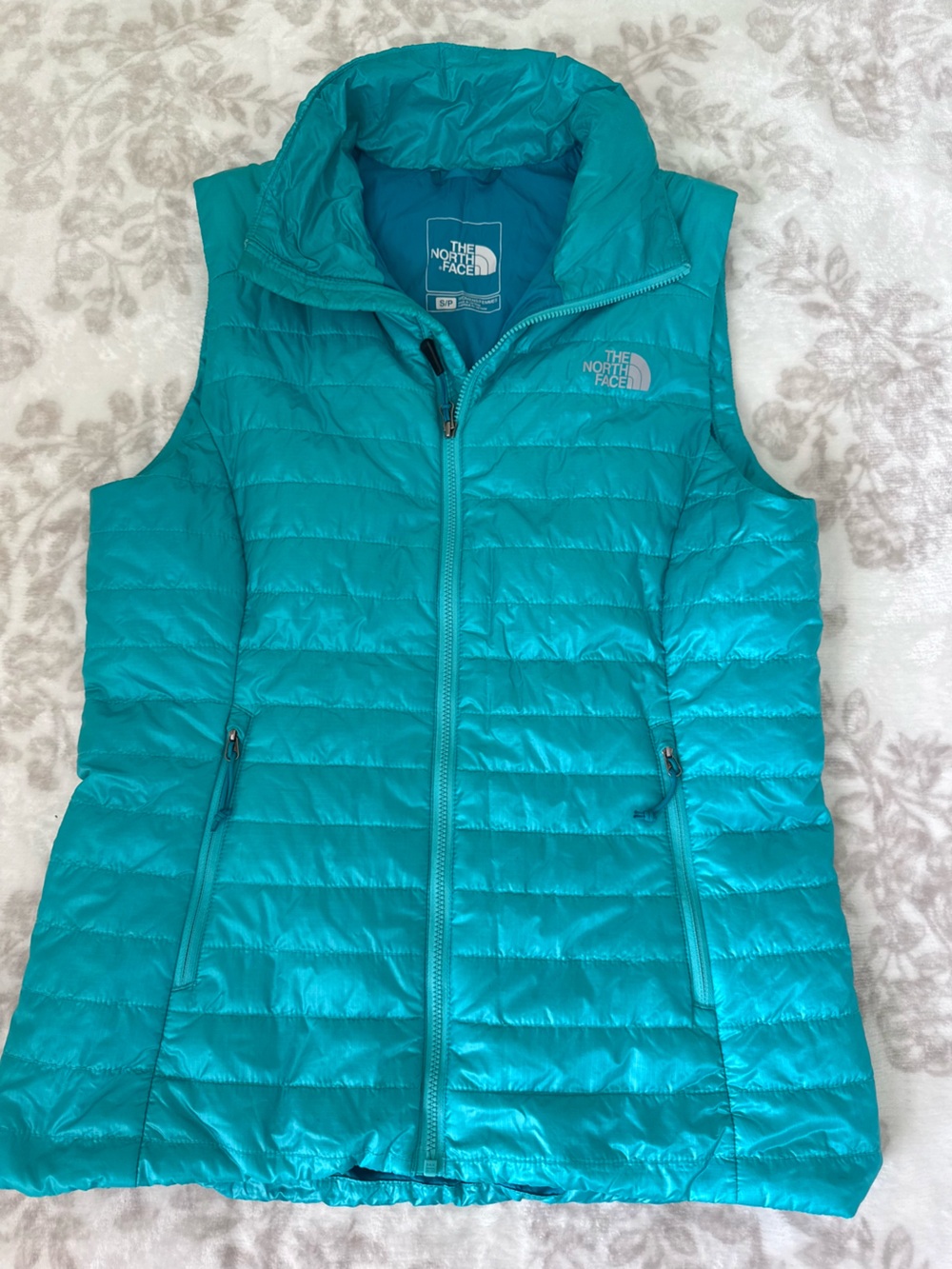 EUC The North Face Womens Thermoball Insulated Full Zip Quilted Vest in Teal
